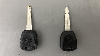 Used 2018 Maruti Suzuki Alto 800 [2016-2019] Lxi Petrol Manual extra CAR KEY VIEW