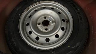 Used 2011 Maruti Suzuki Swift [2011-2017] LXi Petrol Manual tyres SPARE TYRE VIEW