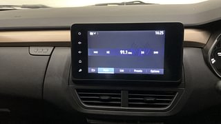 Used 2021 Renault Kiger RXT MT Petrol Manual top_features Integrated (in-dash) music system