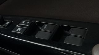 Used 2023 Maruti Suzuki Fronx Alpha 1.0L Turbo 6 AT Petrol Automatic top_features Power windows