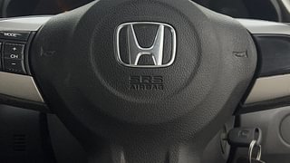 Used 2019 Honda Brio [2011-2016] VX MT Petrol Manual top_features Airbags
