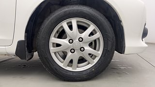 Used 2019 Honda Brio [2011-2016] VX MT Petrol Manual tyres RIGHT FRONT TYRE RIM VIEW