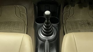 Used 2014 Honda Amaze 1.5L VX Diesel Manual interior GEAR  KNOB VIEW
