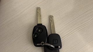 Used 2019 Honda Brio [2011-2016] VX MT Petrol Manual extra CAR KEY VIEW