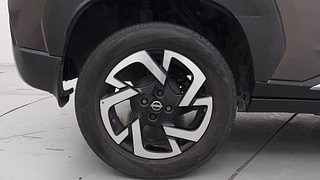 Used 2021 Nissan Magnite XV Turbo CVT Petrol Automatic tyres RIGHT REAR TYRE RIM VIEW