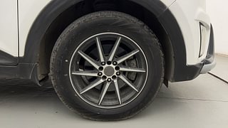 Used 2015 Hyundai Creta [2015-2018] 1.6 SX Diesel Manual tyres RIGHT FRONT TYRE RIM VIEW