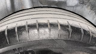 Used 2019 Maruti Suzuki Swift [2017-2021] ZXi Plus Petrol Manual tyres RIGHT REAR TYRE TREAD VIEW