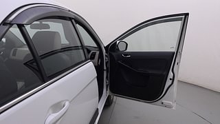 Used 2016 Tata Zest [2014-2019] XT Petrol Petrol Manual interior RIGHT FRONT DOOR OPEN VIEW