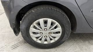 Used 2016 hyundai i10 Sportz 1.1 Petrol Petrol Manual tyres RIGHT REAR TYRE RIM VIEW