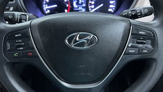 Used 2016 Hyundai Elite i20 [2014-2018] Sportz 1.2 Petrol Manual top_features Steering mounted controls
