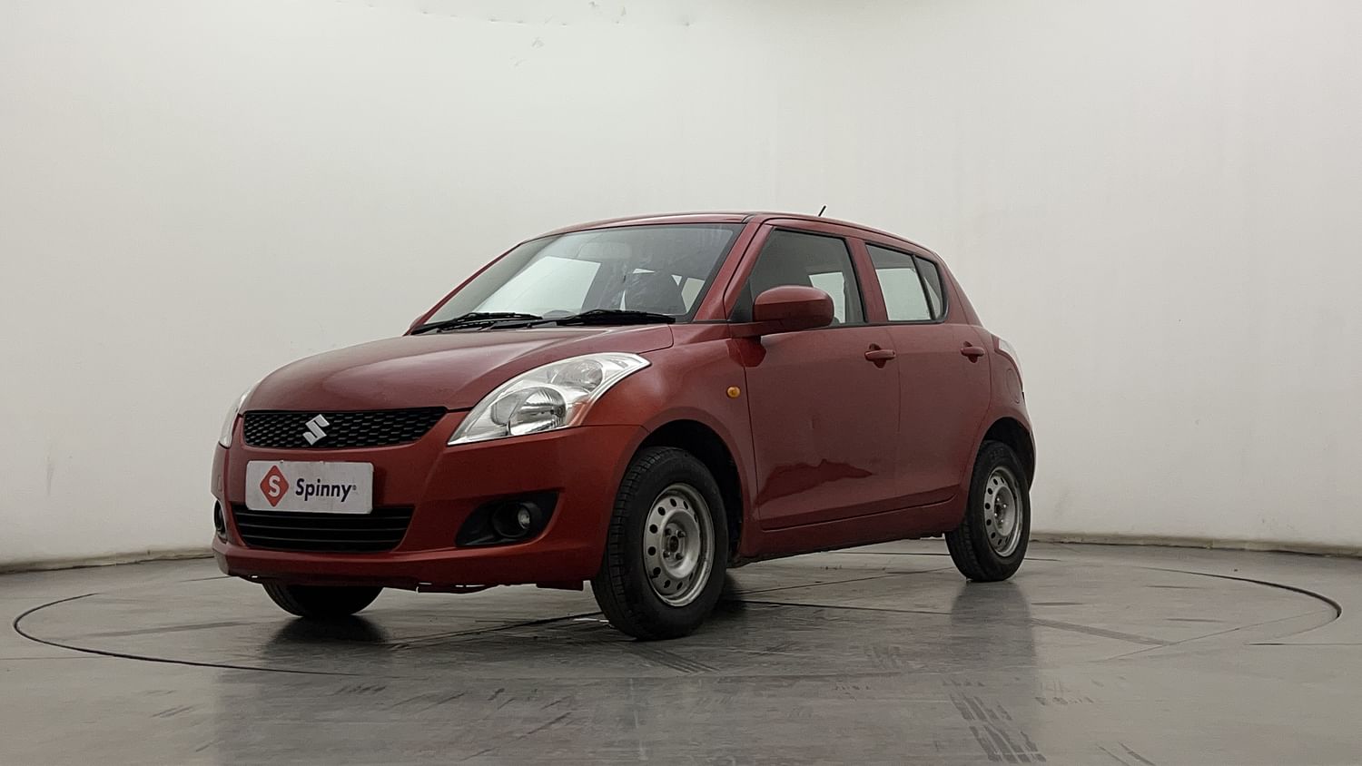 LEFT FRONT CORNER VIEW