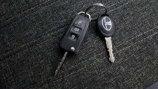 Used 2016 Tata Tiago [2016-2020] Revotron XZ Petrol Manual extra CAR KEY VIEW