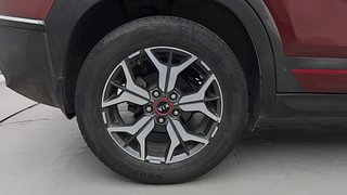 Used 2020 Kia Seltos GTX Plus DCT Petrol Automatic tyres RIGHT REAR TYRE RIM VIEW