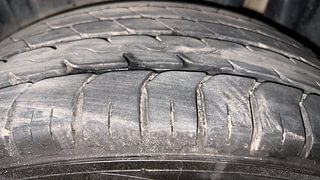 Used 2021 Maruti Suzuki XL6 [2019-2022] Zeta AT Petrol Petrol Automatic tyres LEFT REAR TYRE TREAD VIEW