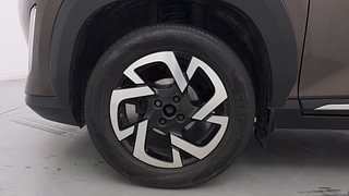 Used 2021 Nissan Magnite XV Turbo CVT Petrol Automatic tyres LEFT FRONT TYRE RIM VIEW
