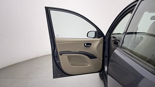 Used 2016 hyundai i10 Sportz 1.1 Petrol Petrol Manual interior LEFT FRONT DOOR OPEN VIEW