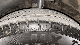 Used 2019 Maruti Suzuki Swift [2017-2021] ZXi Plus AMT Petrol Automatic tyres LEFT FRONT TYRE TREAD VIEW