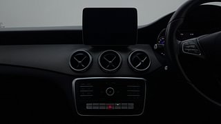 Used 2018 Mercedes-Benz GLA [2017-2020] 200 CGI Sport Petrol Automatic interior MUSIC SYSTEM & AC CONTROL VIEW