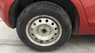 Used 2011 Maruti Suzuki Swift [2011-2017] LXi Petrol Manual tyres RIGHT REAR TYRE RIM VIEW