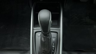Used 2018 Maruti Suzuki Baleno [2015-2019] Alpha AT Petrol Petrol Automatic interior GEAR  KNOB VIEW