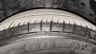 Used 2021 Ford Freestyle [2017-2021] Titanium 1.2 Petrol Manual tyres LEFT FRONT TYRE TREAD VIEW
