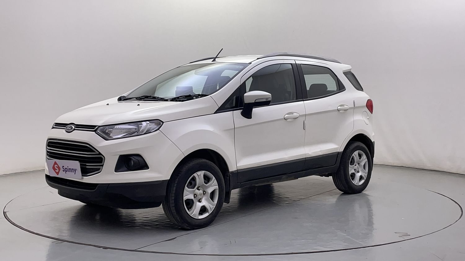 LEFT FRONT CORNER VIEW
