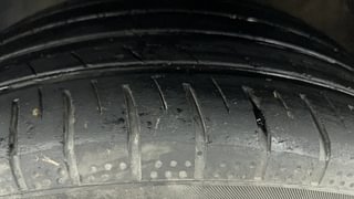 Used 2019 Volkswagen Ameo [2016-2020] 1.0 Highline Plus Petrol Petrol Manual tyres LEFT FRONT TYRE TREAD VIEW