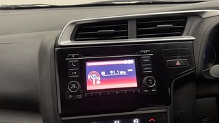 Used 2016 Honda Jazz V Petrol Petrol Manual top_features Integrated (in-dash) music system