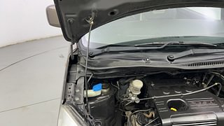 Used 2018 Maruti Suzuki Wagon R 1.0 [2010-2019] VXi Petrol Manual engine ENGINE RIGHT SIDE HINGE & APRON VIEW