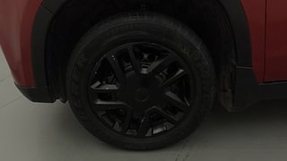 Used 2020 Maruti Suzuki Vitara Brezza [2016-2020] LDi Diesel Manual tyres LEFT FRONT TYRE RIM VIEW