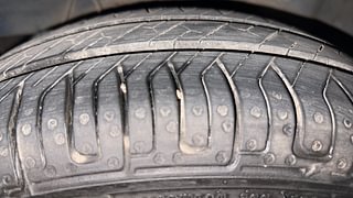 Used 2014 Hyundai Eon [2011-2018] Sportz Petrol Manual tyres RIGHT REAR TYRE TREAD VIEW