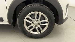 Used 2021 Renault Triber RXT Petrol Manual tyres RIGHT FRONT TYRE RIM VIEW