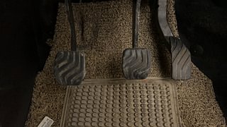 Used 2021 Renault Kiger RXZ MT Dual Tone Petrol Manual interior PEDALS VIEW