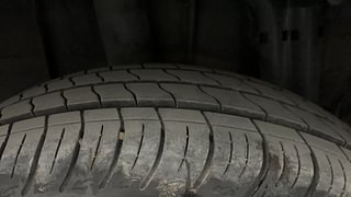 Used 2021 Renault Triber RXZ AMT Petrol Automatic tyres RIGHT REAR TYRE TREAD VIEW