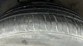 Used 2021 Hyundai Venue [2019-2022] SX Plus 1.0 Turbo DCT Petrol Automatic tyres LEFT FRONT TYRE TREAD VIEW