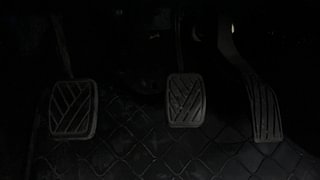 Used 2011 Maruti Suzuki Swift [2011-2017] LXi Petrol Manual interior PEDALS VIEW