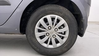 Used 2016 hyundai i10 Sportz 1.1 Petrol Petrol Manual tyres LEFT REAR TYRE RIM VIEW