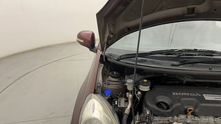 Used 2014 Honda Amaze 1.5L VX Diesel Manual engine ENGINE RIGHT SIDE HINGE & APRON VIEW
