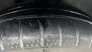 Used 2019 Volkswagen Ameo [2016-2020] 1.0 Highline Plus Petrol Petrol Manual tyres RIGHT REAR TYRE TREAD VIEW