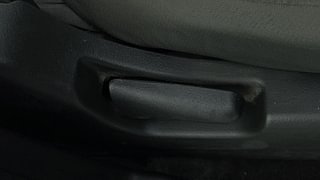 Used 2013 Maruti Suzuki Wagon R 1.0 [2013-2019] LXi CNG Petrol+cng Manual top_features Driver height adjustable seat
