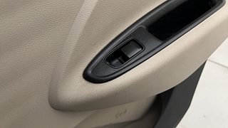 Used 2019 Hyundai New Santro 1.1 Magna CNG Petrol+cng Manual top_features Rear power window