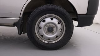 Used 2021 Maruti Suzuki Eeco AC 5 STR Petrol Manual tyres RIGHT FRONT TYRE RIM VIEW