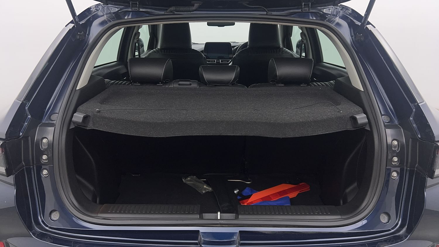 New Maruti Suzuki Fronx interior DICKY INSIDE VIEW