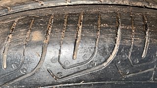 Used 2015 Honda City [2014-2017] VX Petrol Manual tyres RIGHT REAR TYRE TREAD VIEW