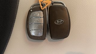 Used 2021 Hyundai Venue [2019-2022] SX Plus 1.0 Turbo DCT Petrol Automatic extra CAR KEY VIEW
