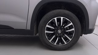 Used 2022 Toyota Urban Cruiser Premium Grade AT Petrol Automatic tyres RIGHT FRONT TYRE RIM VIEW