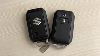 Used 2023 Maruti Suzuki Fronx Alpha 1.0L Turbo 6 AT Petrol Automatic extra CAR KEY VIEW