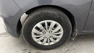 Used 2016 hyundai i10 Sportz 1.1 Petrol Petrol Manual tyres LEFT FRONT TYRE RIM VIEW