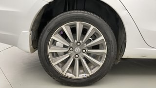 Used 2021 Maruti Suzuki Ciaz Alpha Petrol Petrol Manual tyres RIGHT REAR TYRE RIM VIEW