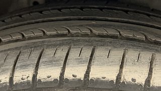 Used 2013 Honda City [2012-2013] V AT Sunroof Petrol Automatic tyres RIGHT FRONT TYRE TREAD VIEW